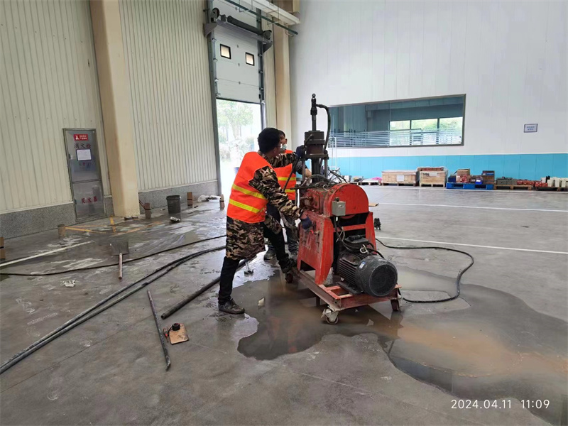 珠晖厂房地面下沉塌陷注浆加固施工